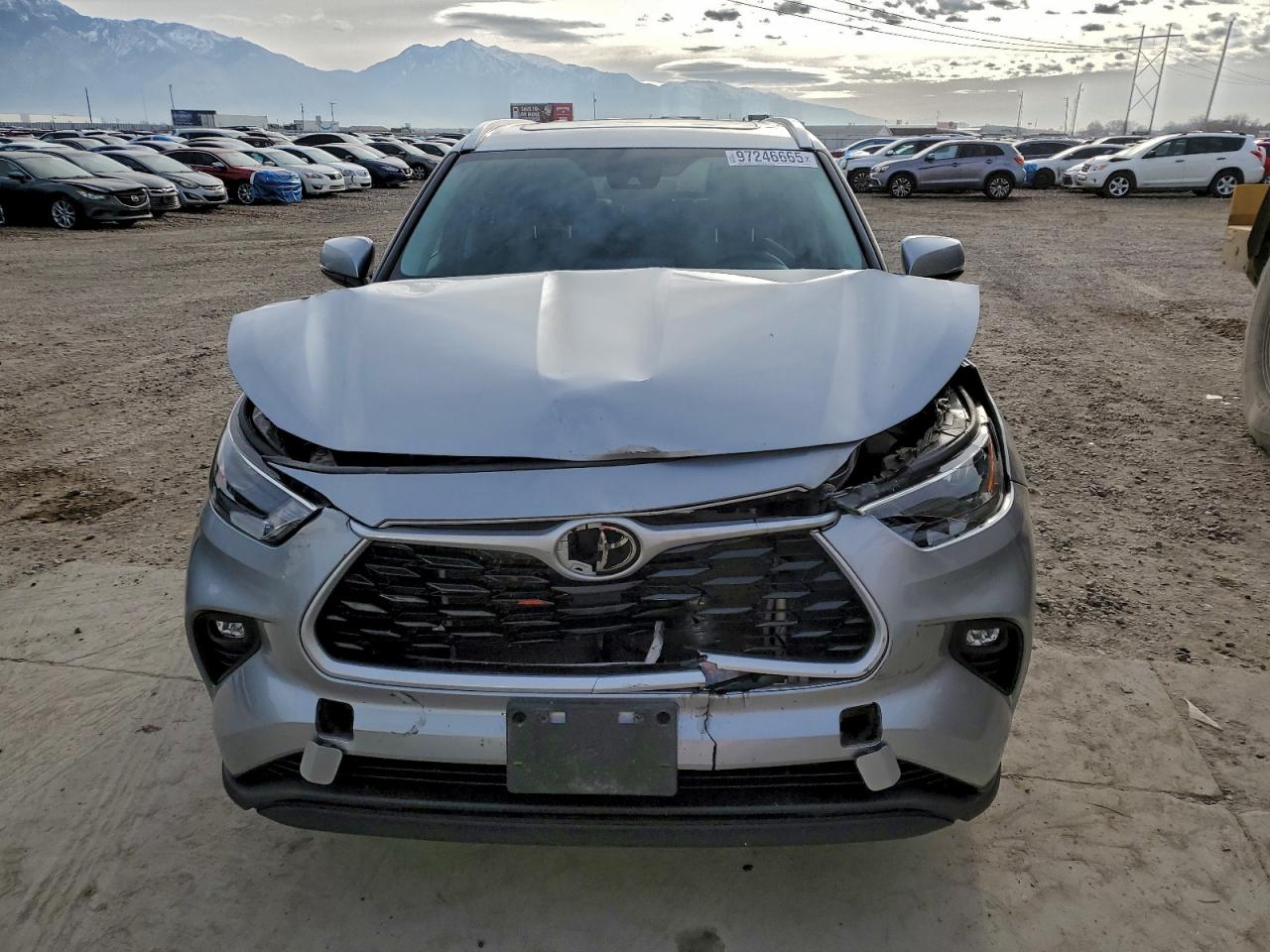 2023 TOYOTA HIGHLANDER L photo 5
