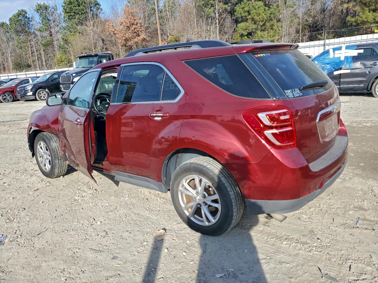 2016 CHEVROLET EQUINOX LT photo 5