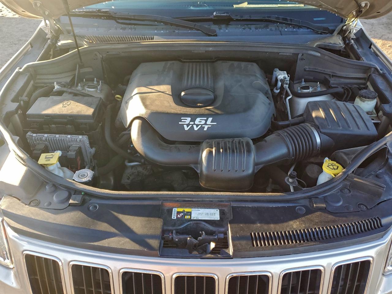 2014 JEEP GRAND CHEROKEE LIMITED photo 12
