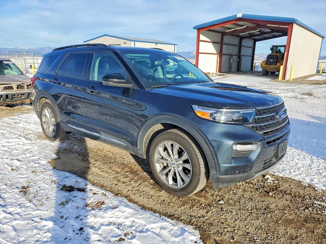 2023 FORD EXPLORER XLT photo 4
