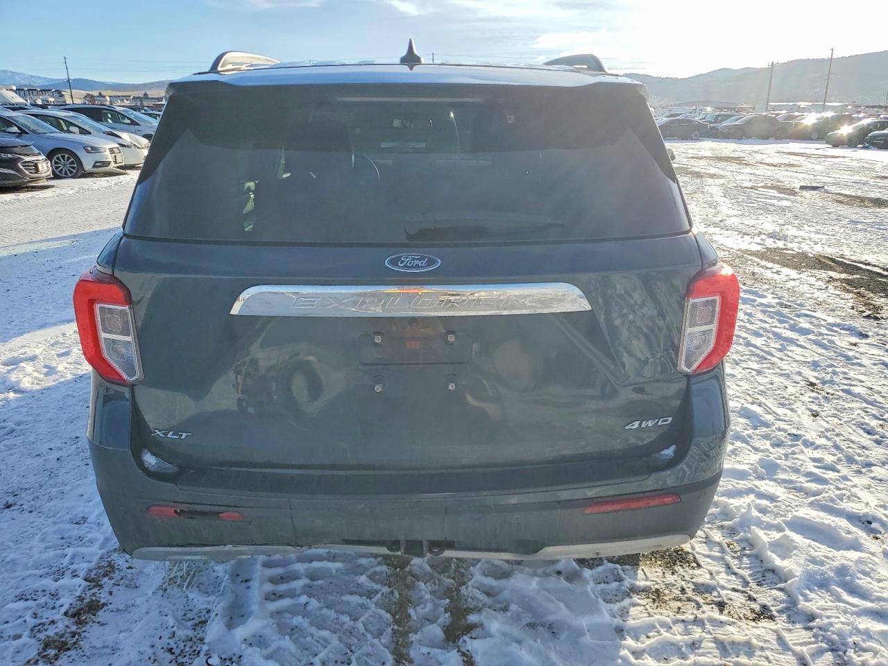 2023 FORD EXPLORER XLT photo 6