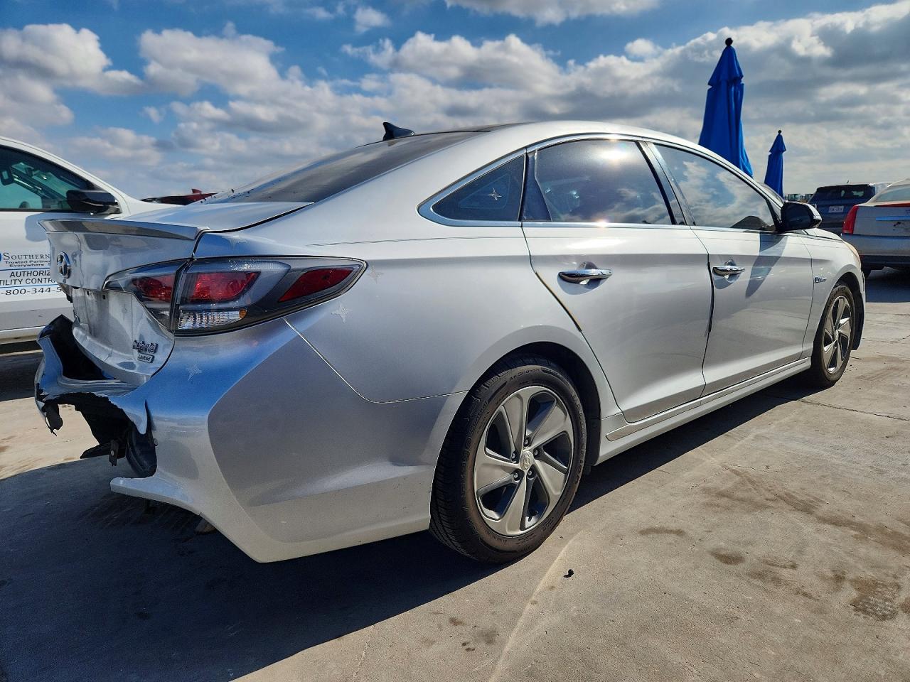 2016 HYUNDAI SONATA HYBRID photo 3
