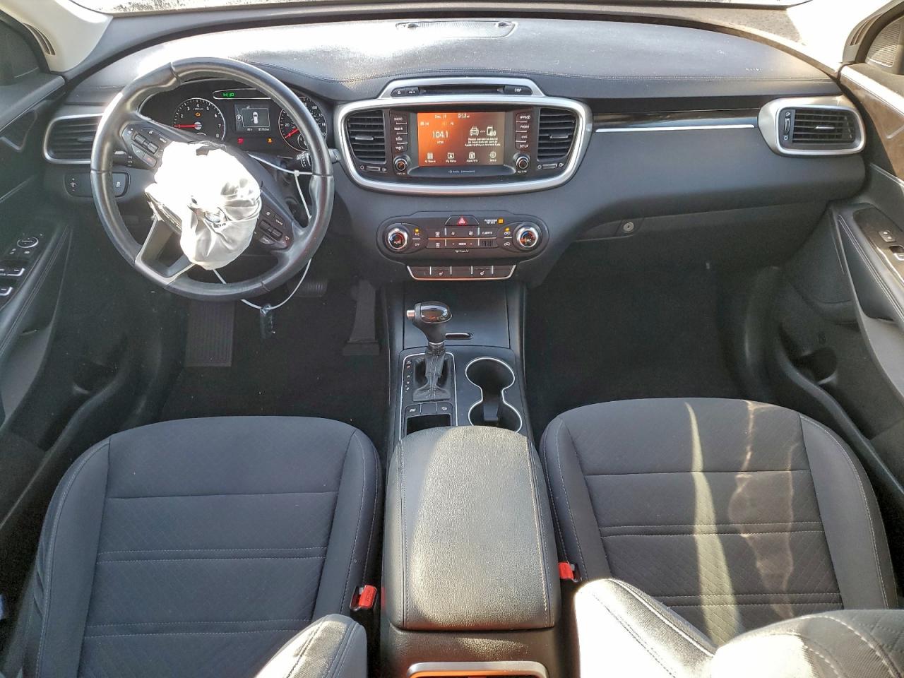 2017 KIA SORENTO LX photo 8
