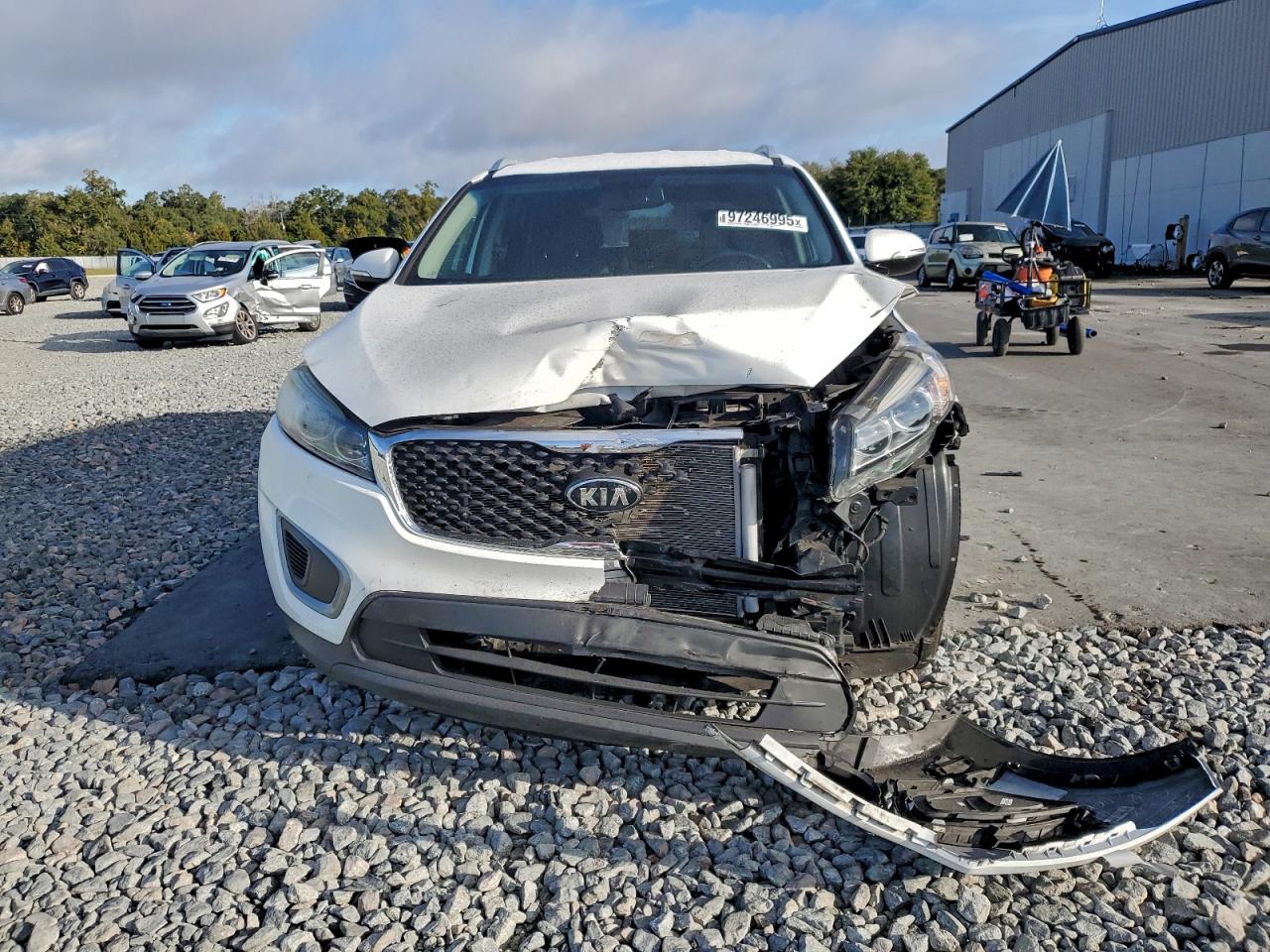 2017 KIA SORENTO LX photo 5