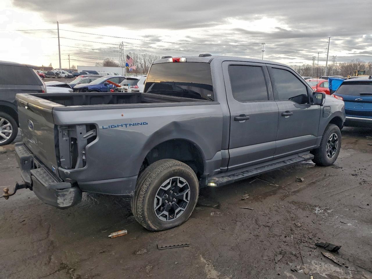2023 FORD F150 LIGHTNING PRO photo 3