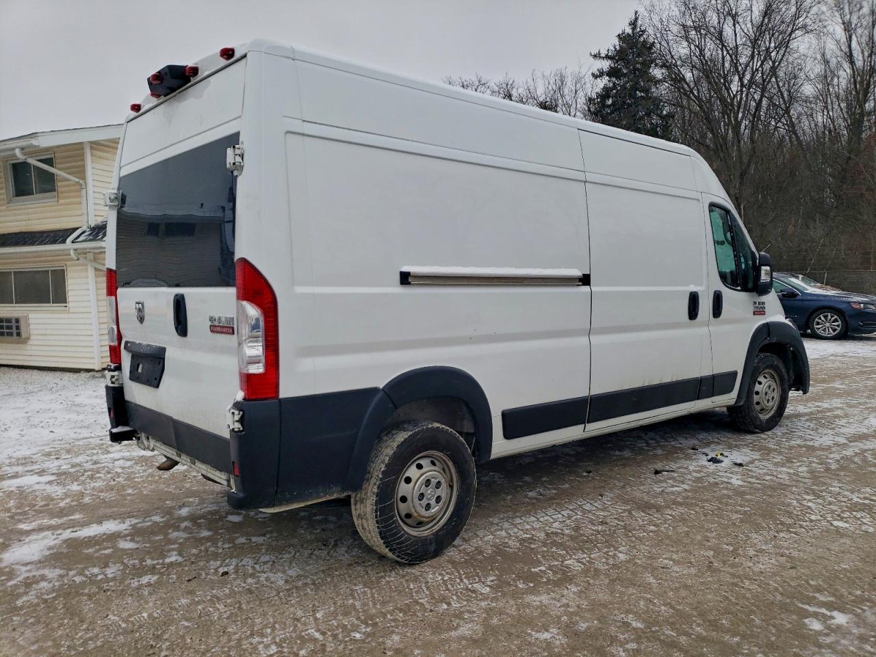 2021 RAM PROMASTER 2500 DELIVERY VAN photo 3