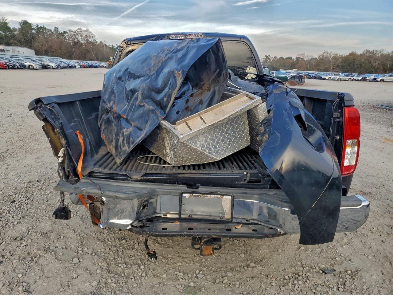 2018 NISSAN FRONTIER S photo 6