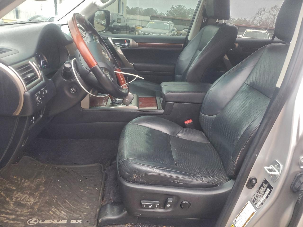 2011 LEXUS GX 460 photo 7