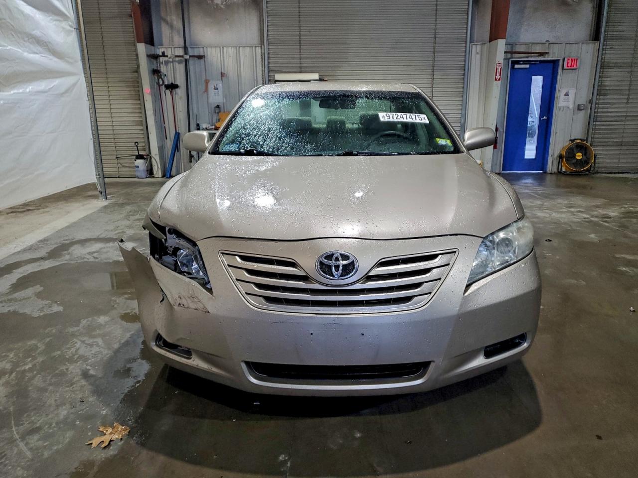2009 TOYOTA CAMRY BASE photo 5