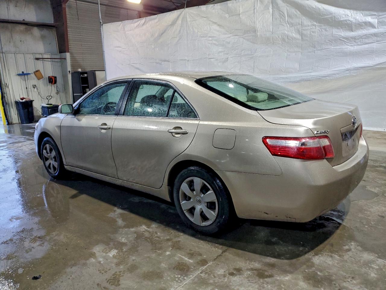 2009 TOYOTA CAMRY BASE photo 2