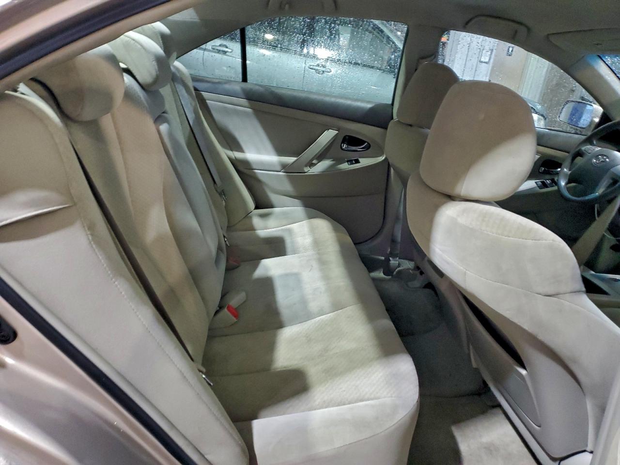 2009 TOYOTA CAMRY BASE photo 10