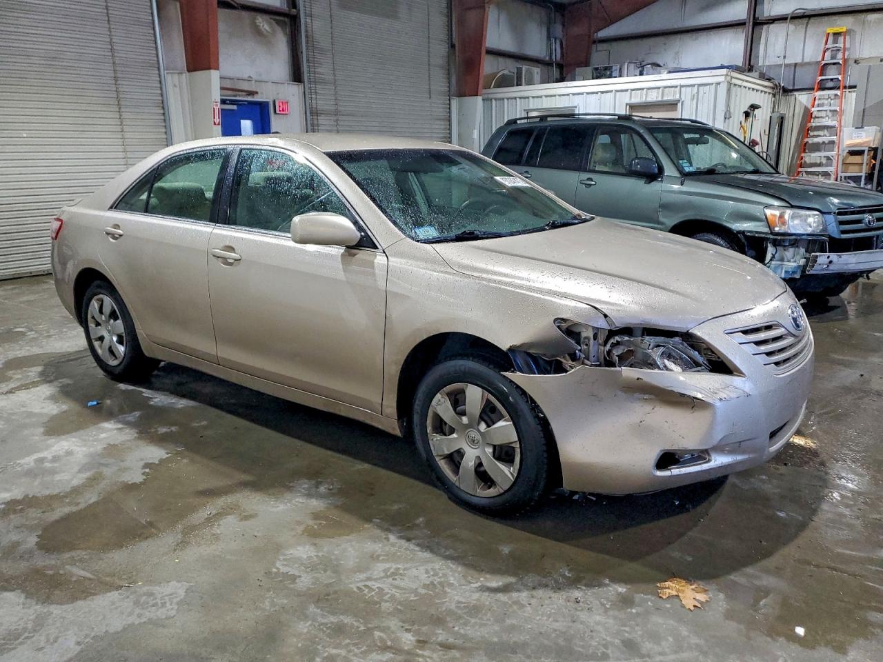 2009 TOYOTA CAMRY BASE photo 4