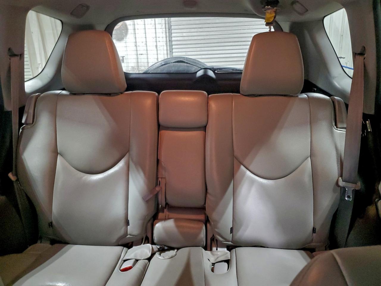 2012 TOYOTA RAV4 photo 28