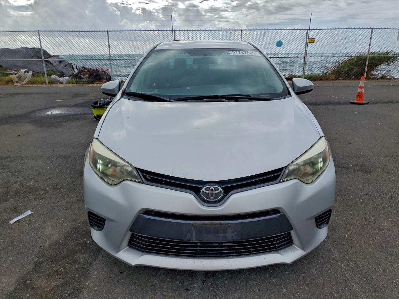 2015 TOYOTA COROLLA L photo 5