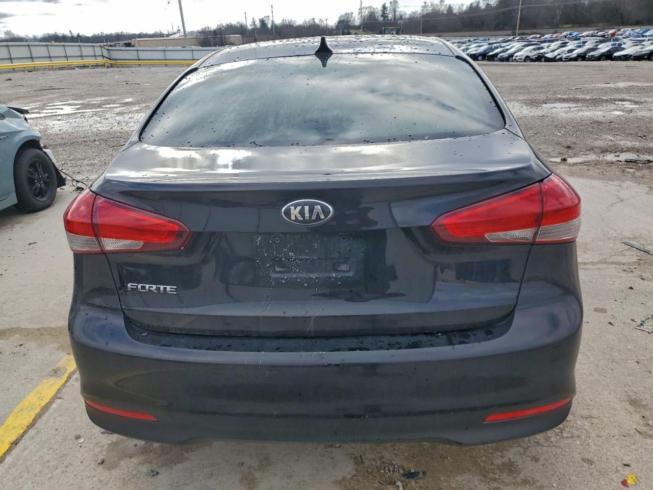 2017 KIA FORTE LX photo 11