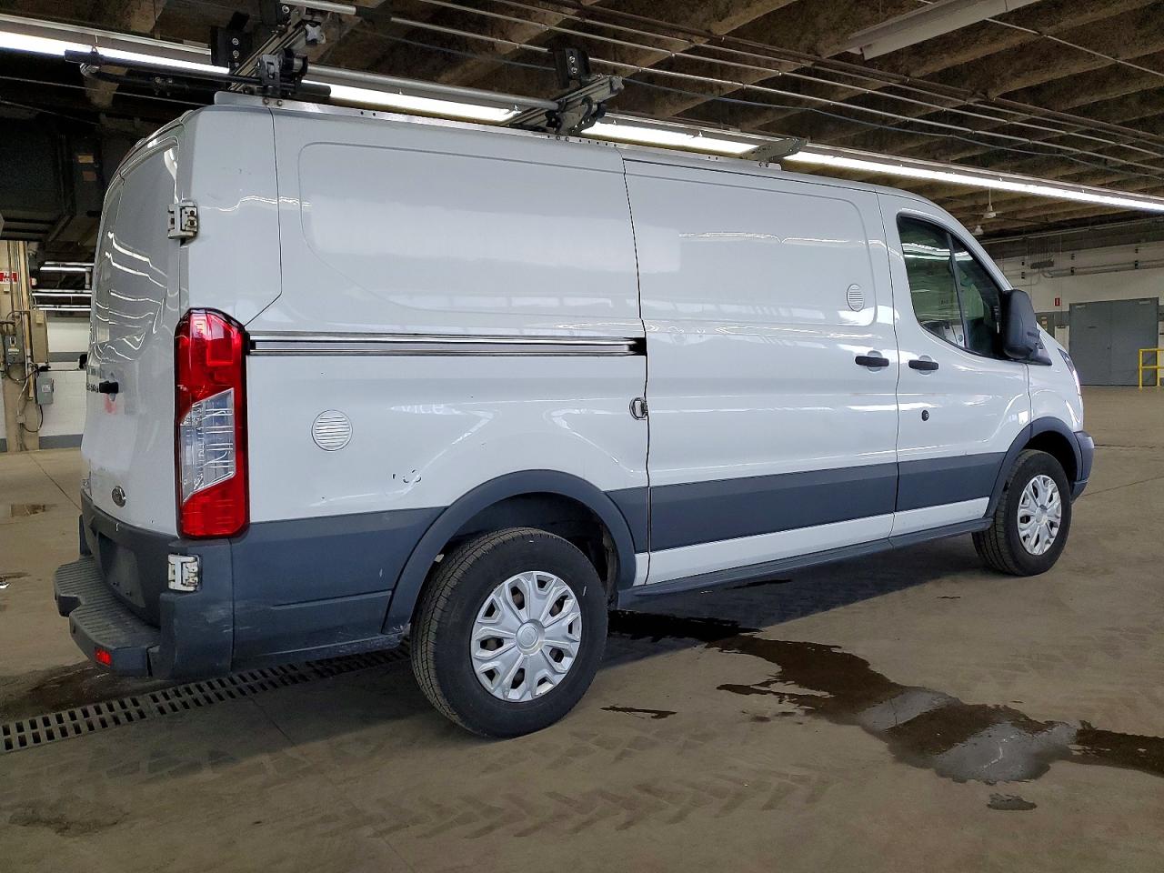2017 FORD TRANSIT 250 UTILITY / SERVICE VAN photo 3