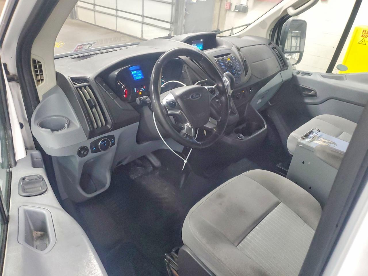 2017 FORD TRANSIT 250 UTILITY / SERVICE VAN photo 8
