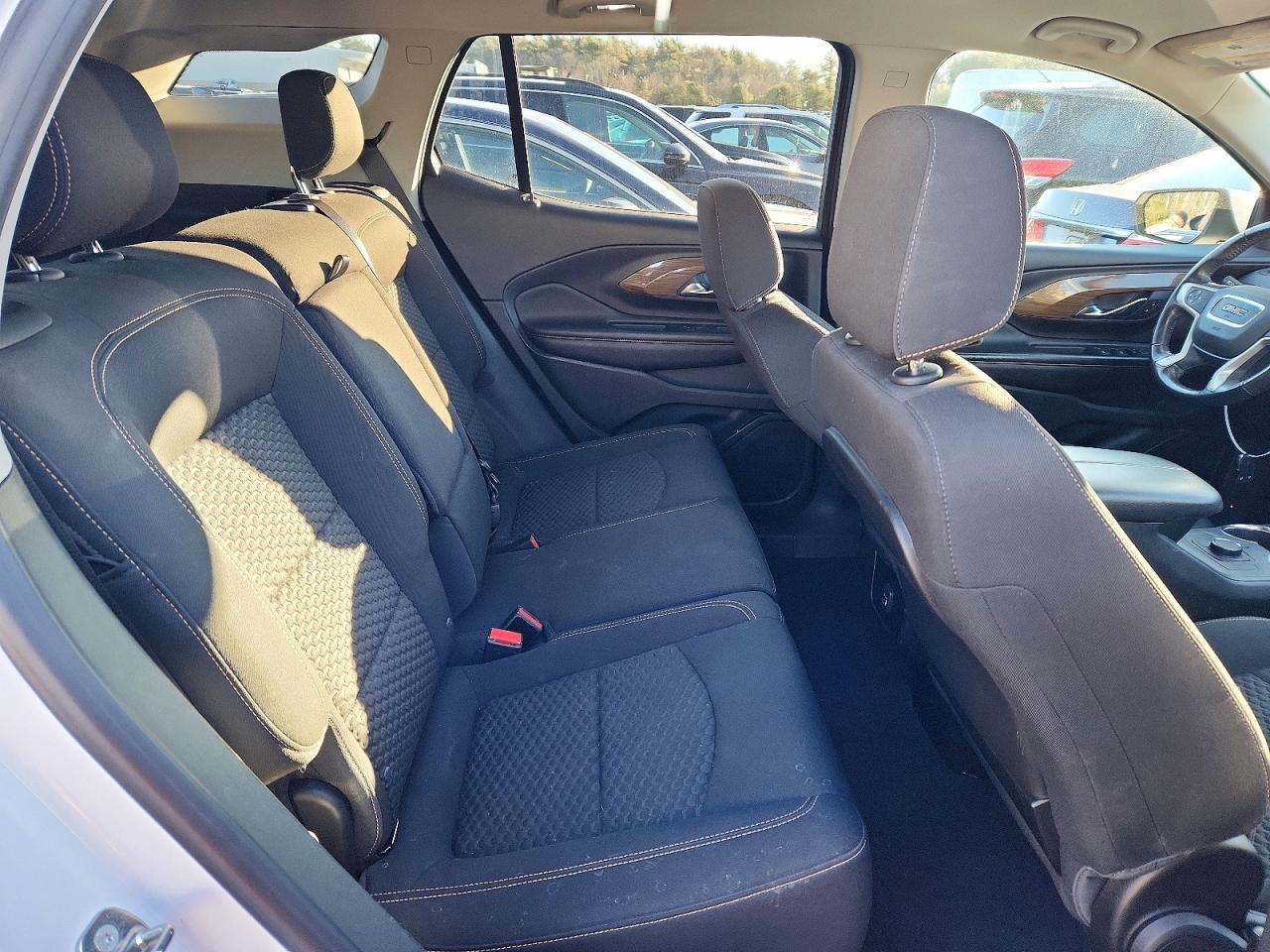 2018 GMC TERRAIN SLE photo 31
