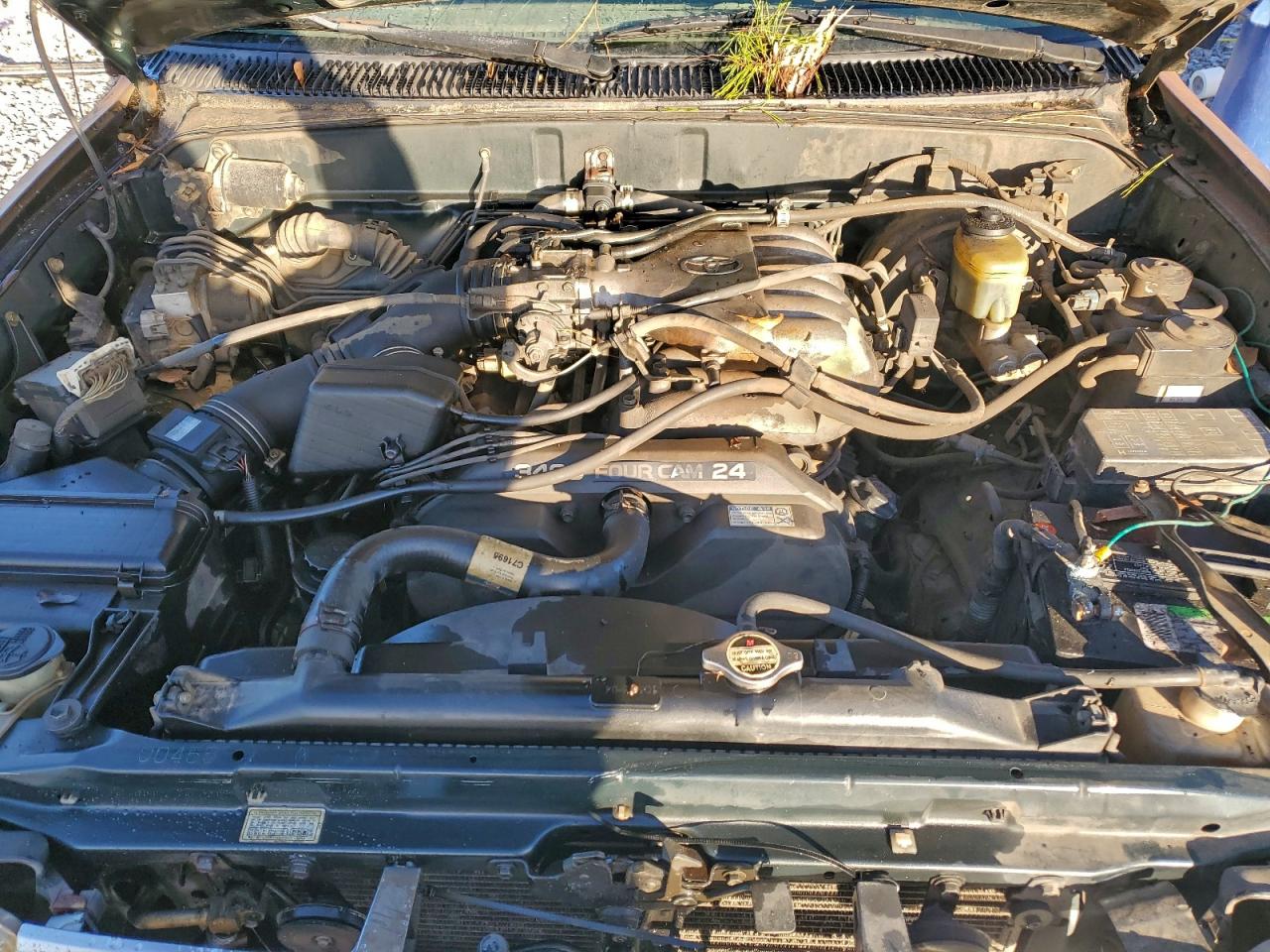 1998 TOYOTA 4RUNNER SR5 photo 23