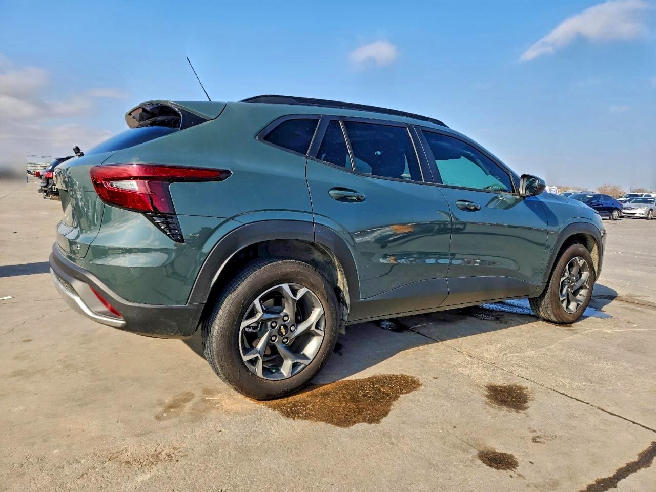 2025 CHEVROLET TRAX 1LT photo 5