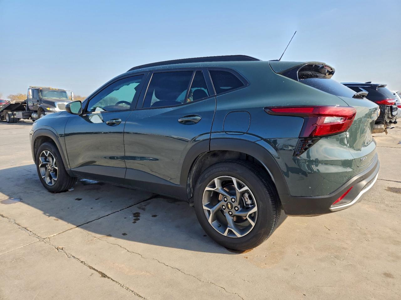 2025 CHEVROLET TRAX 1LT photo 3