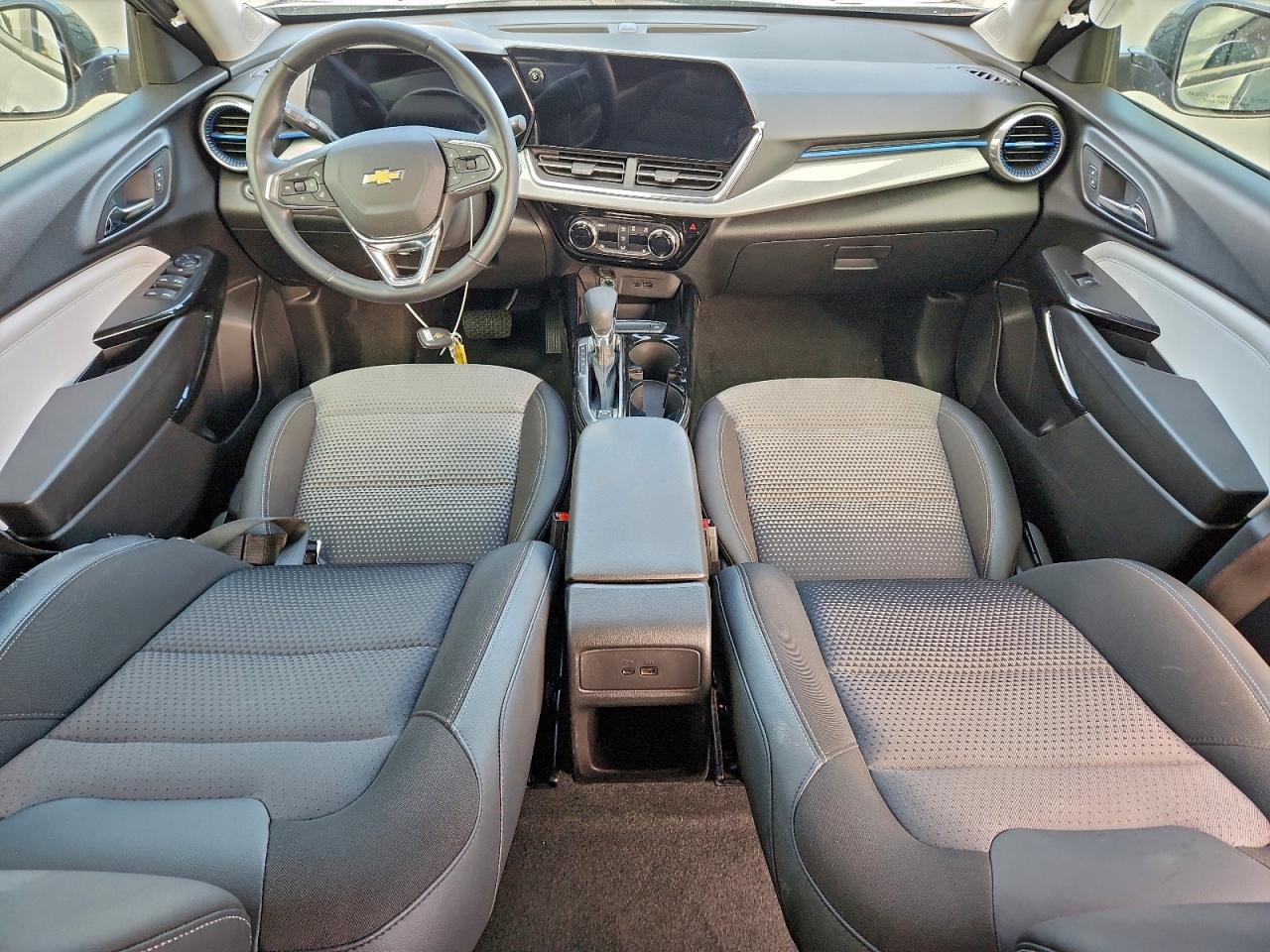 2025 CHEVROLET TRAX 1LT photo 15