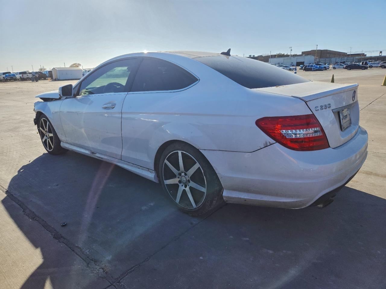 2015 MERCEDES-BENZ C 250 photo 3