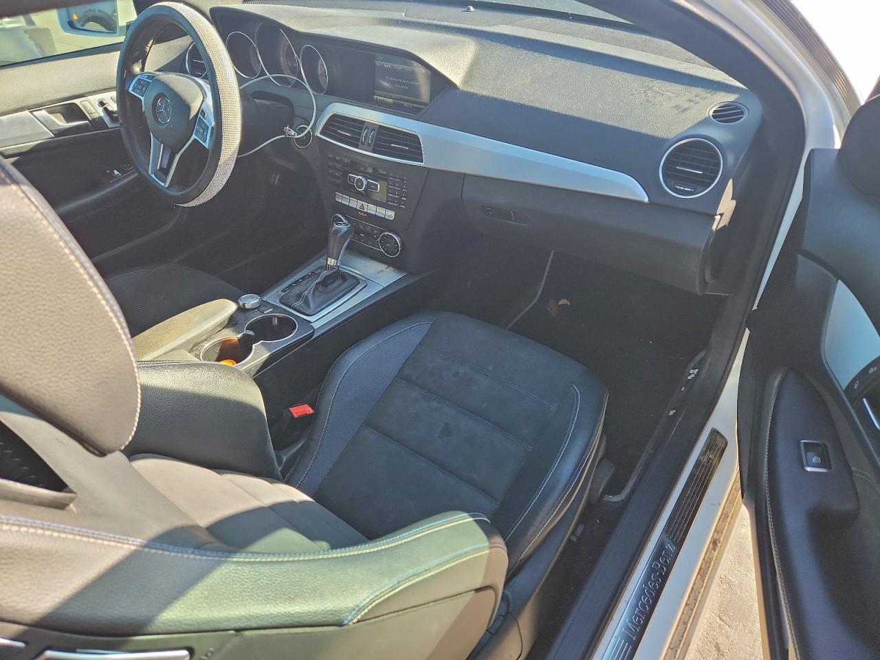 2015 MERCEDES-BENZ C 250 photo 15