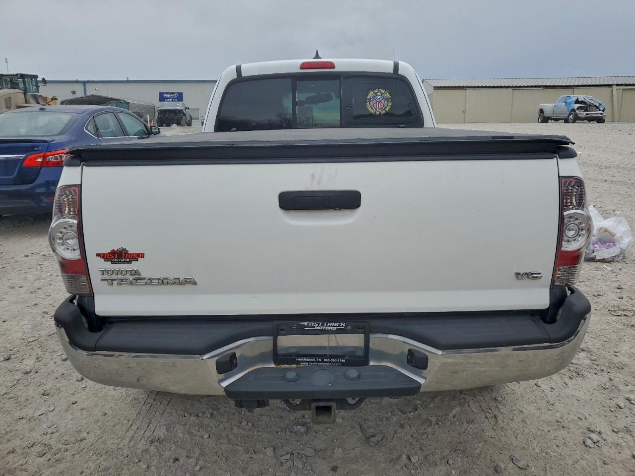 2012 TOYOTA TACOMA photo 6