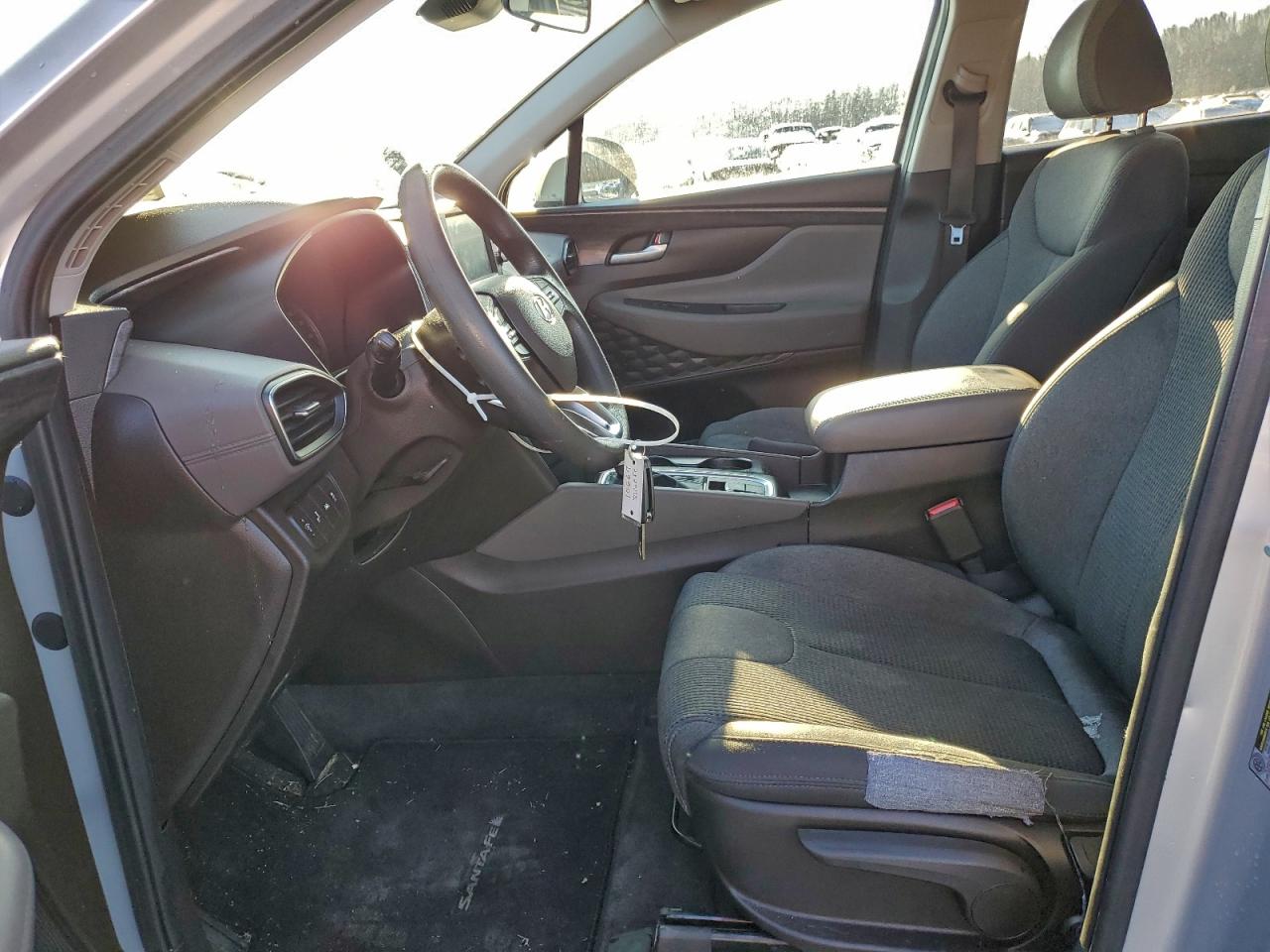2019 HYUNDAI SANTA FE SE photo 19