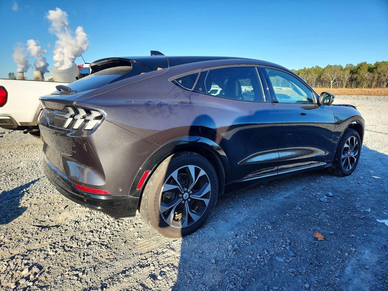 2022 FORD MUSTANG MACH-E PREMIUM photo 3