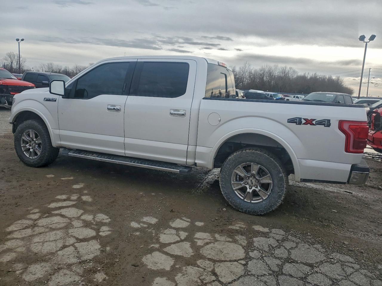 2015 FORD F150 SUPERCREW photo 2