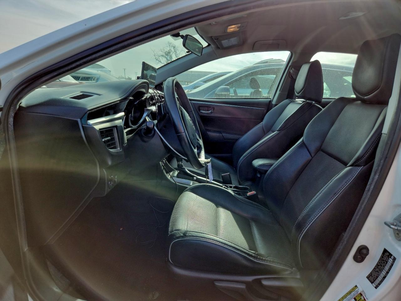 2016 TOYOTA COROLLA L photo 19