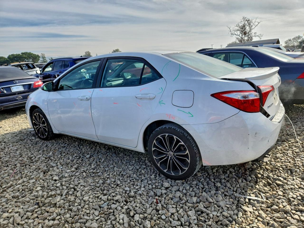 2016 TOYOTA COROLLA L photo 4