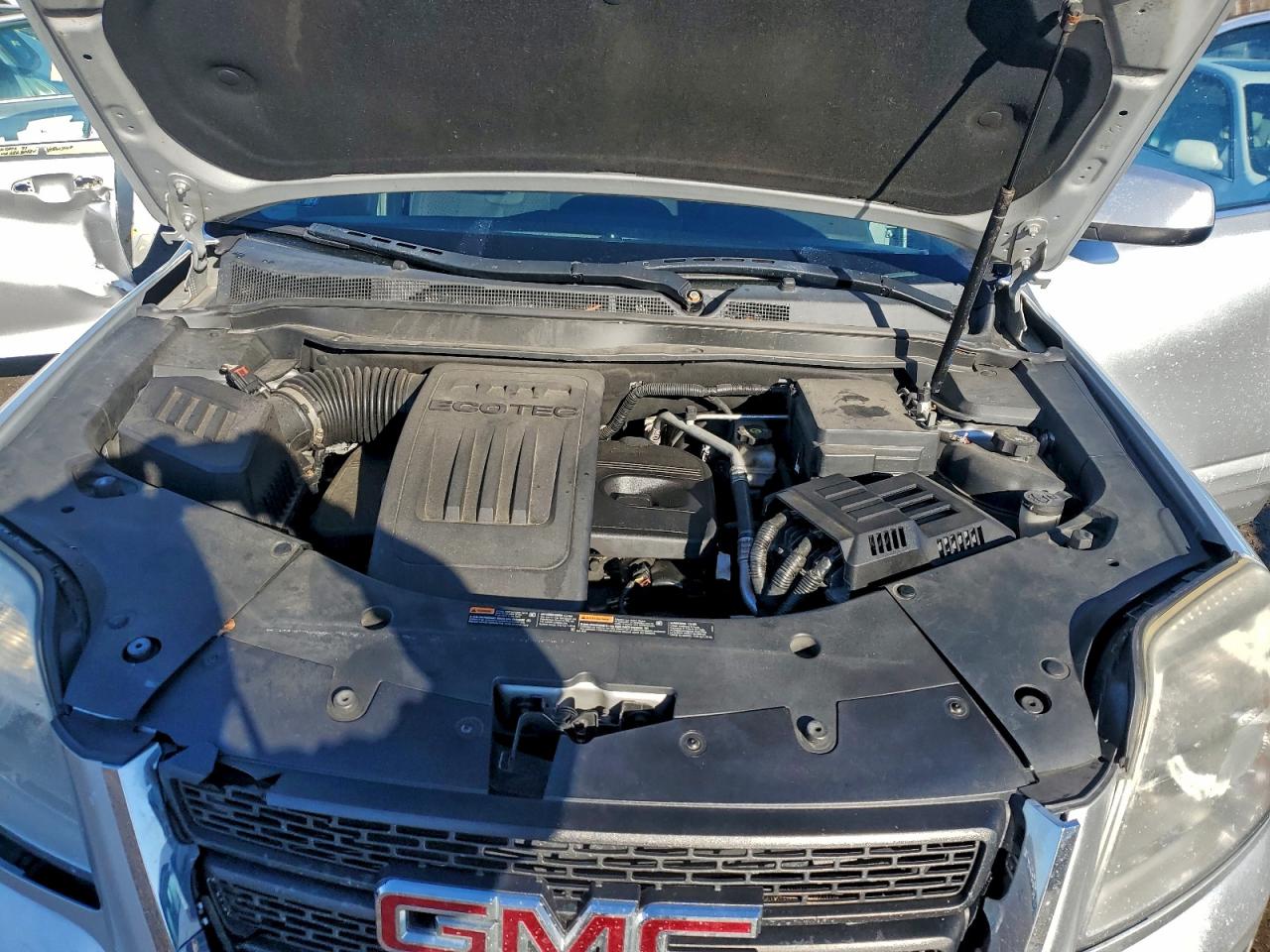2015 GMC TERRAIN SLE photo 34