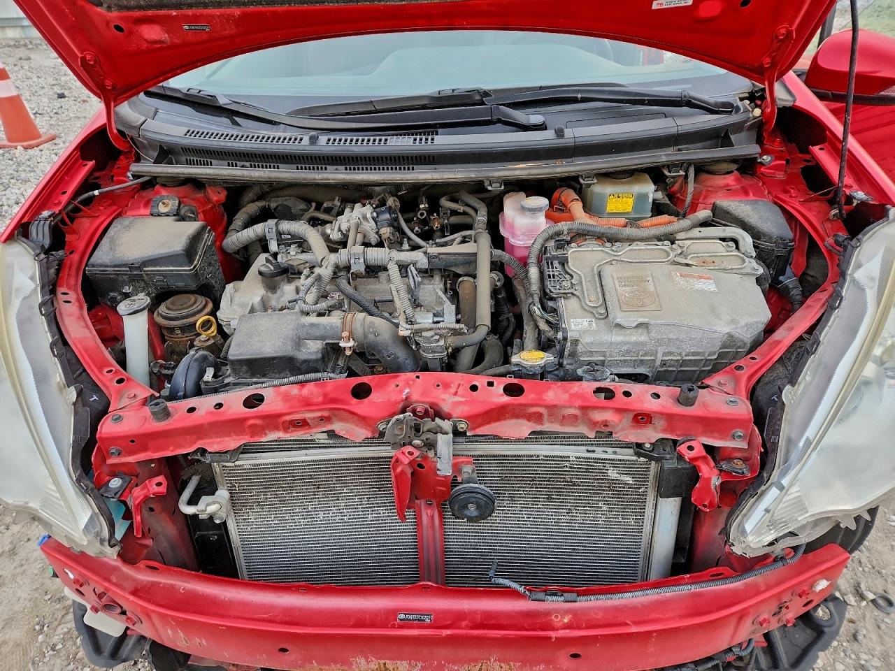 2012 TOYOTA PRIUS C photo 34