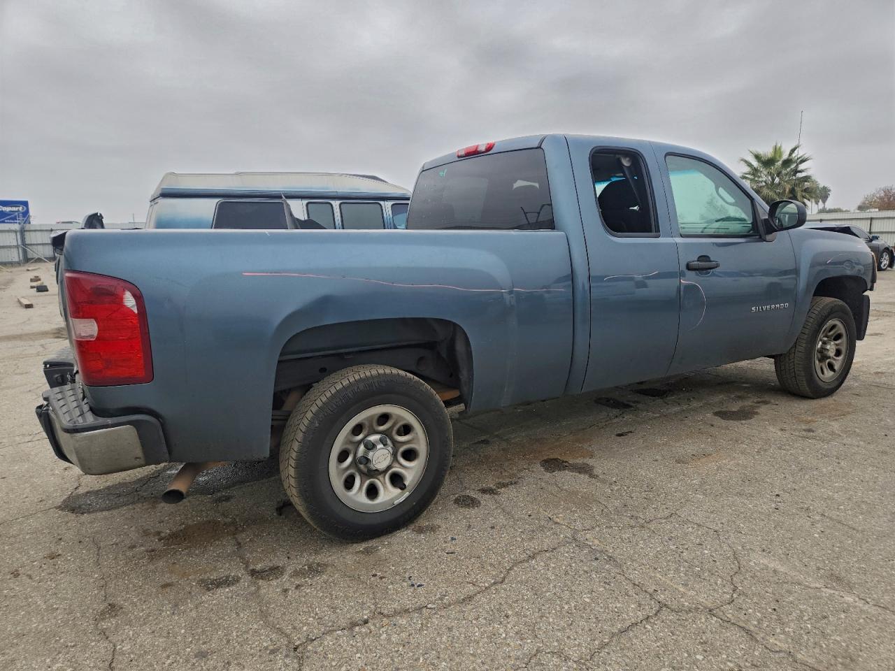 2010 CHEVROLET SILVERADO C1500 LS photo 3