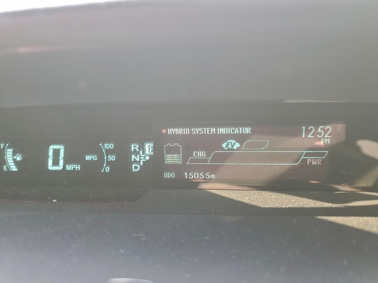 2015 TOYOTA PRIUS photo 17