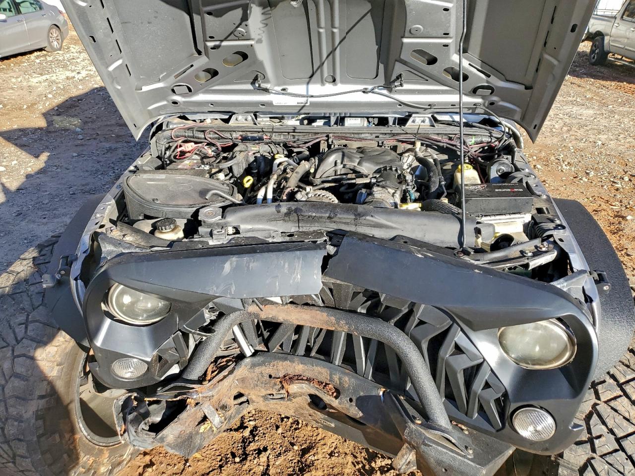2015 JEEP WRANGLER UNLIMITED SAHARA photo 21