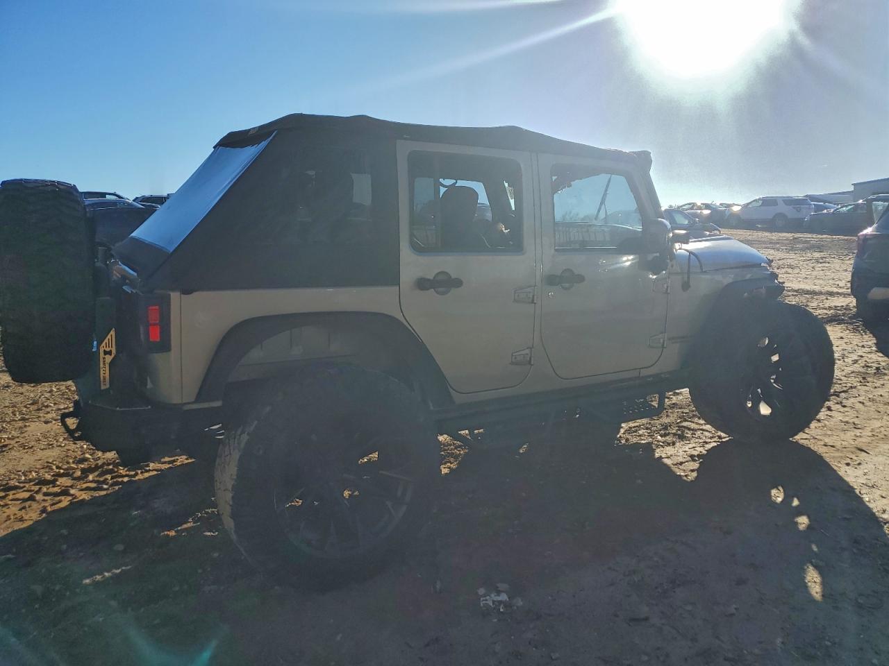 2015 JEEP WRANGLER UNLIMITED SAHARA photo 5