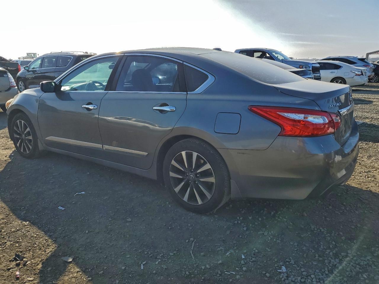 2016 NISSAN ALTIMA 2.5 photo 2