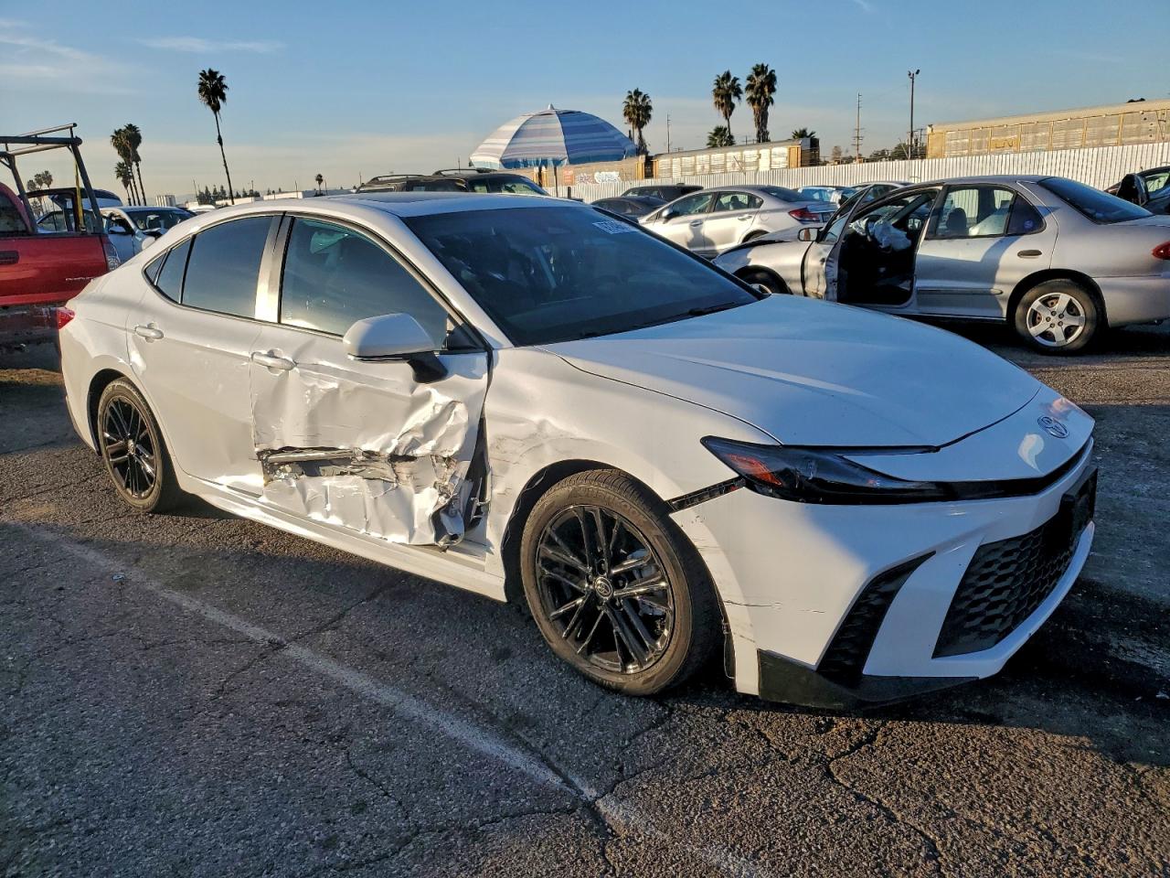 2025 TOYOTA CAMRY XSE photo 4