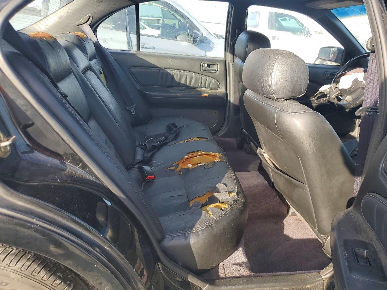 1997 NISSAN MAXIMA GLE photo 19