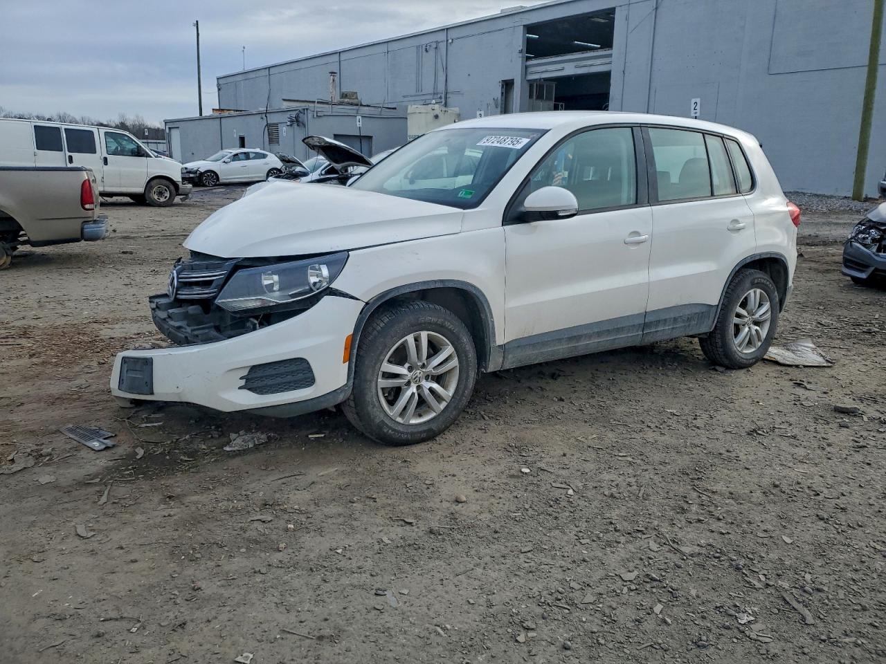 2013 VOLKSWAGEN TIGUAN