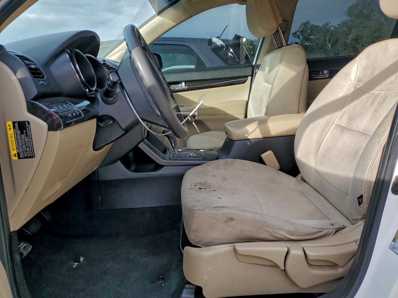 2013 KIA SORENTO LX photo 13
