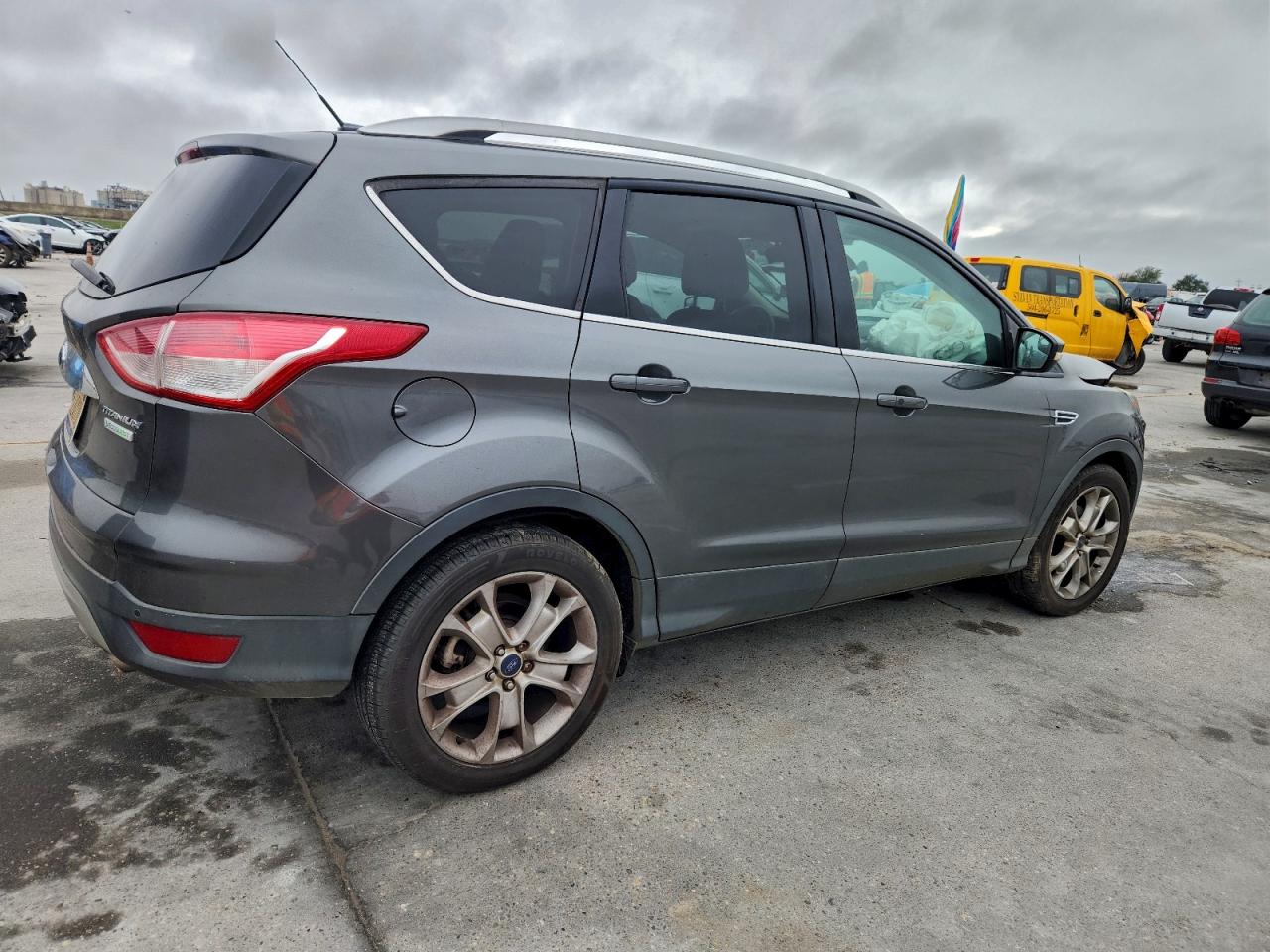 2016 FORD ESCAPE TITANIUM photo 3