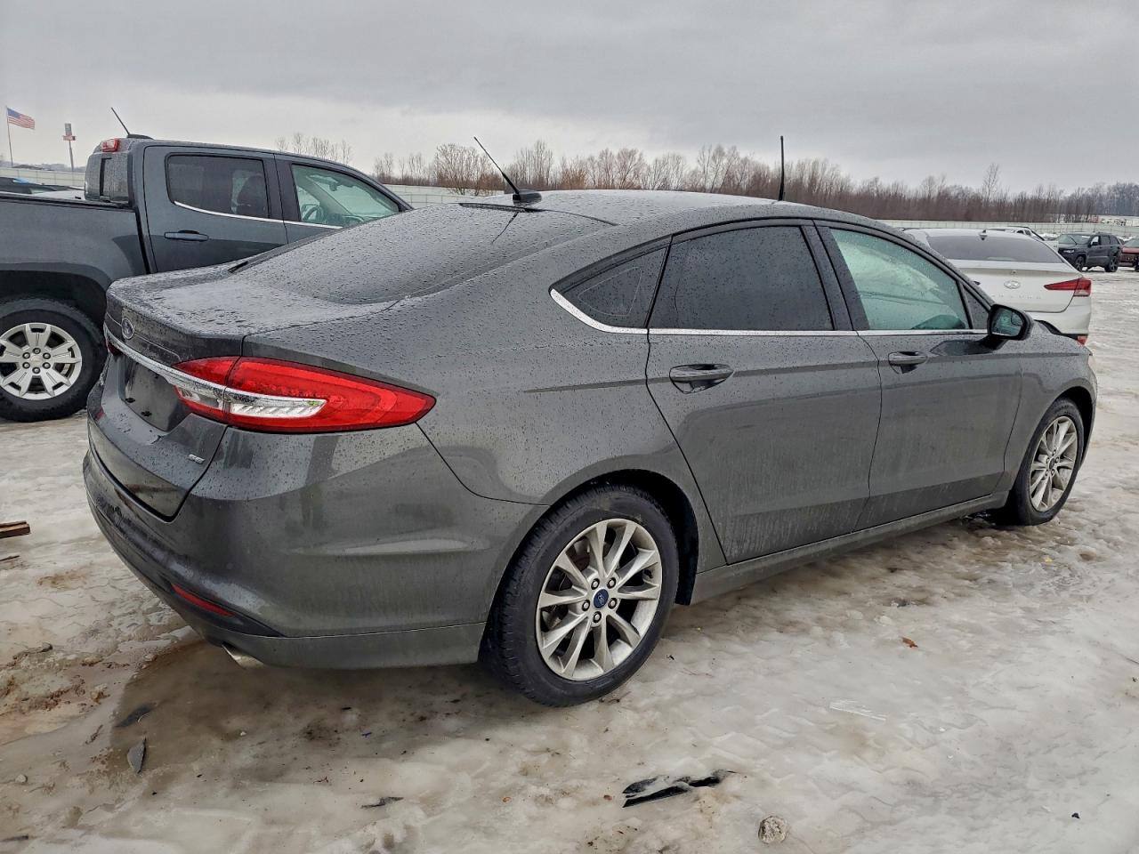 2017 FORD FUSION SE photo 7