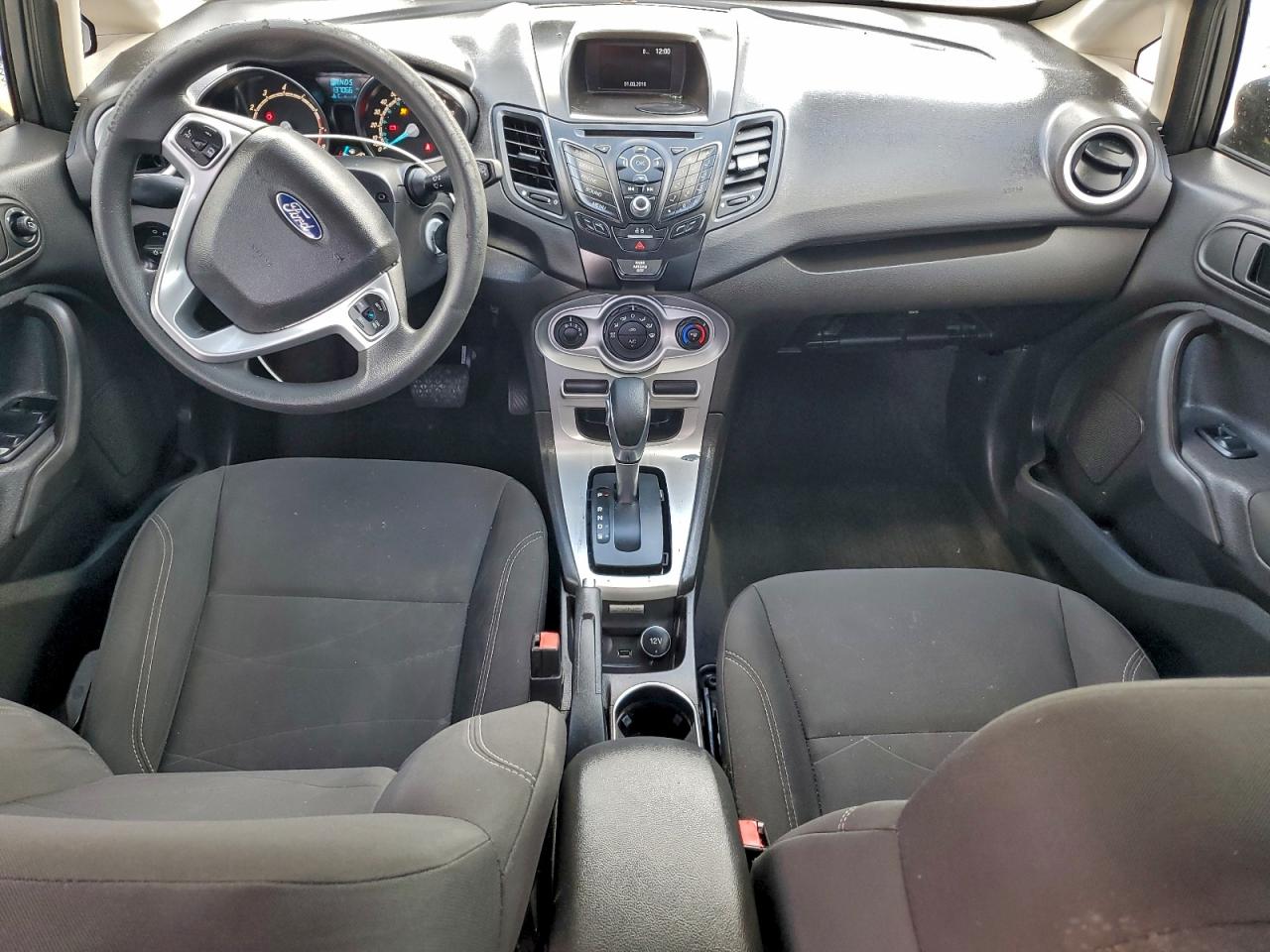 2019 FORD FIESTA SE photo 15