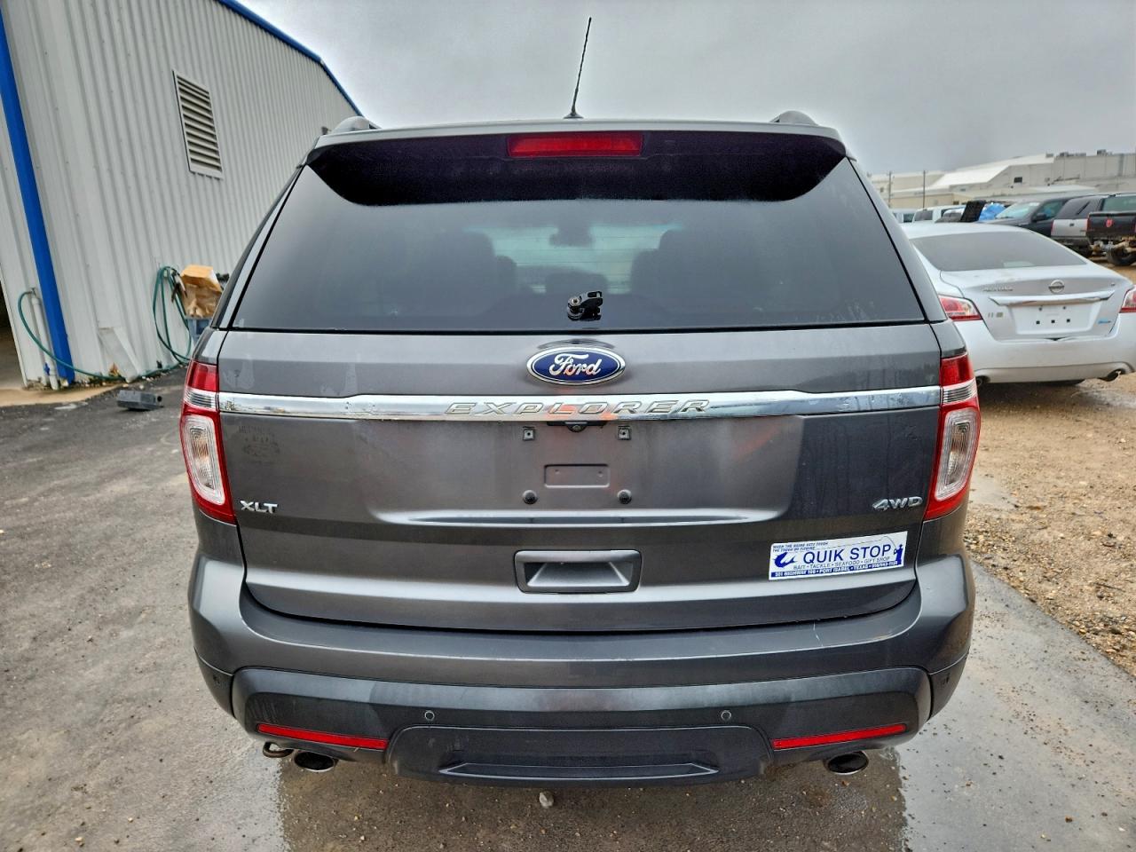 2015 FORD EXPLORER XLT photo 6