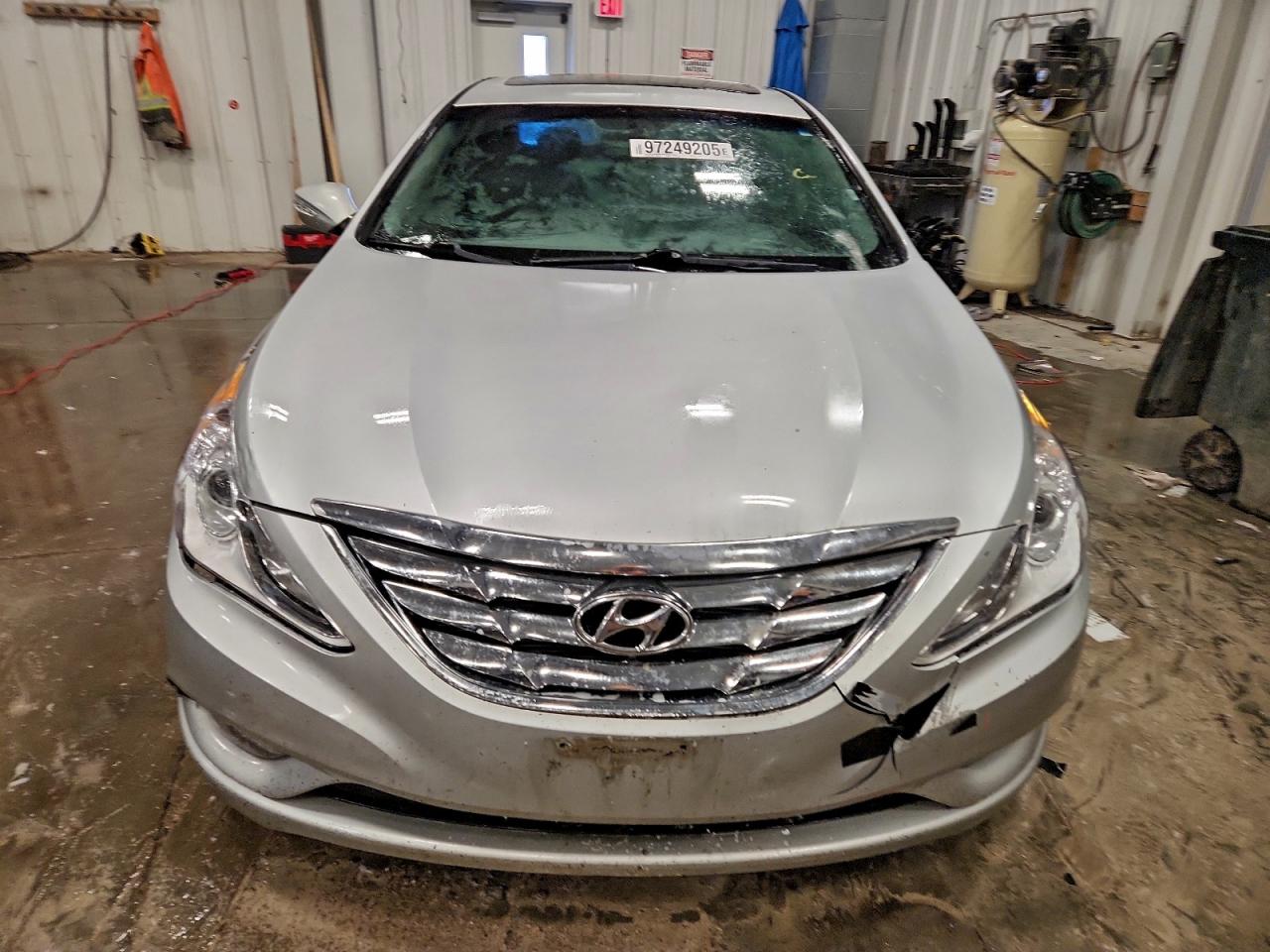 2013 HYUNDAI SONATA SE photo 5